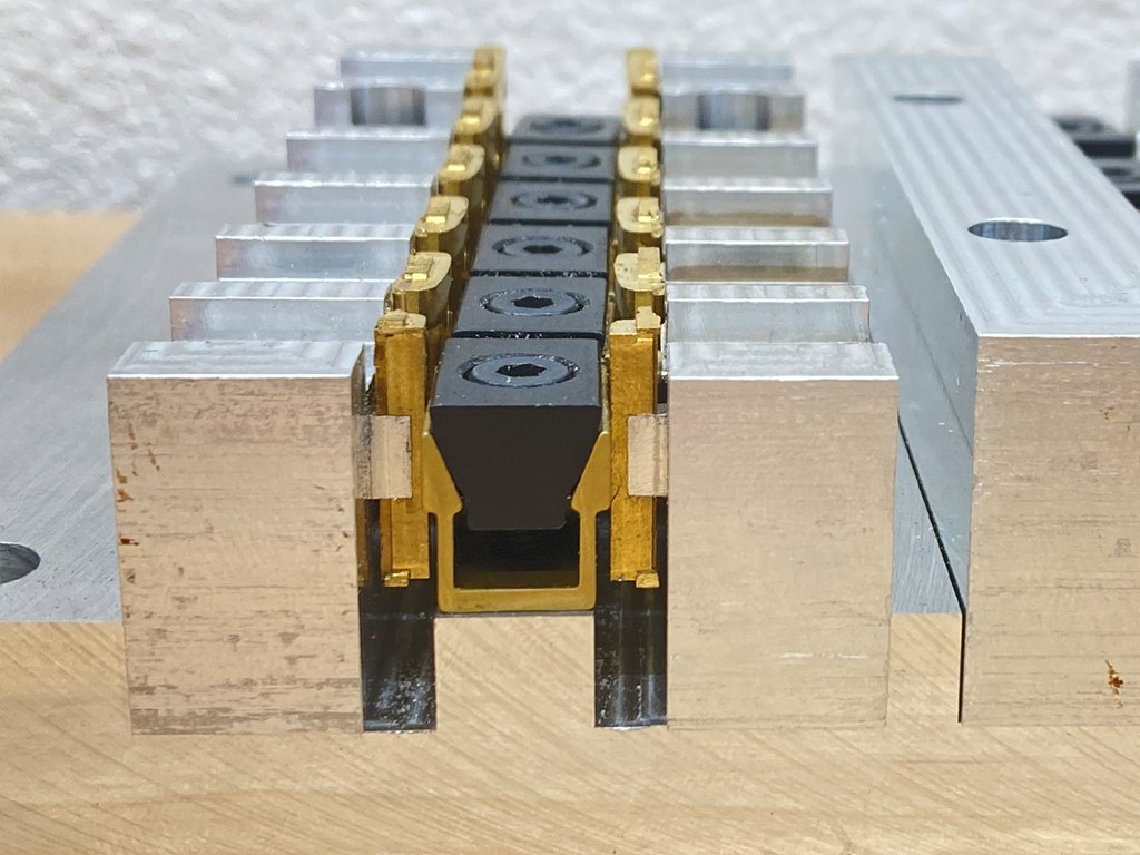 Bracelet link machining detail