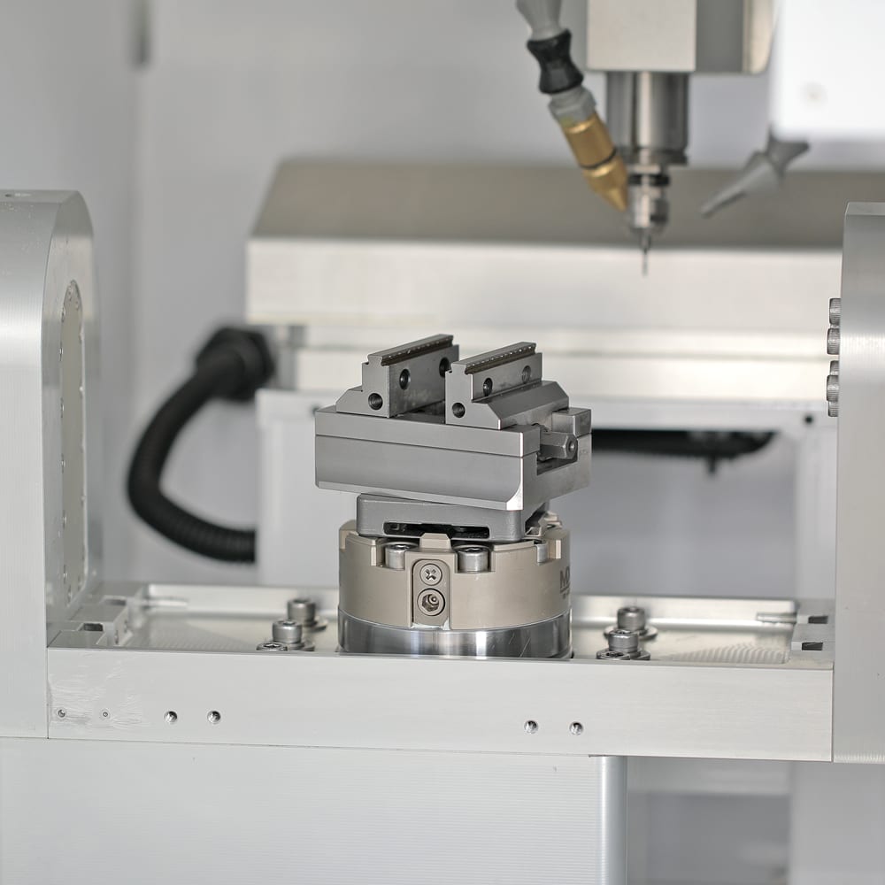 Versatile Workpiece Holding with Quick-Release System